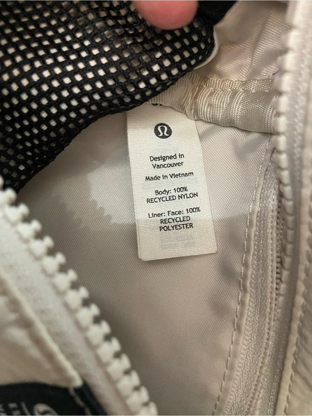 Lululemon Clean Lines Crossbody Shoulder Bag Cream & Black 39477